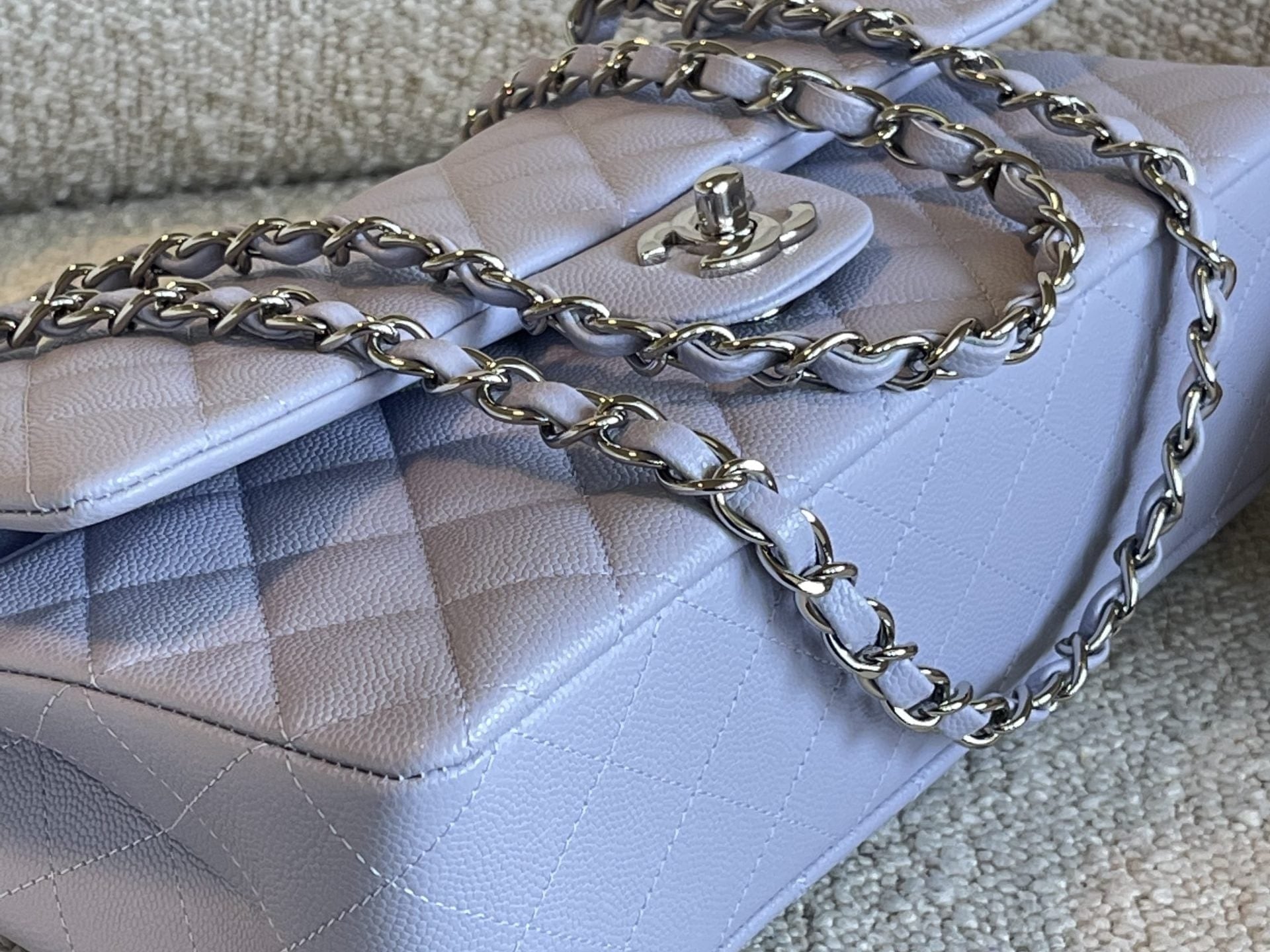 CHANEL Handbag 21K Lavender Caviar Quilted Classic Flap Medium SHW - Redeluxe
