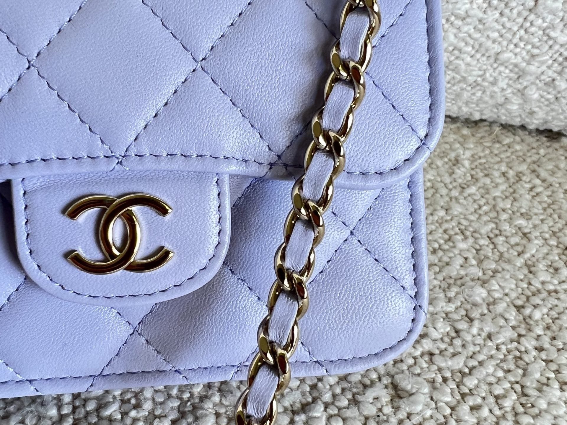 CHANEL Handbag 21K Lavender Lambskin Quilted Micro Coin Purse with Chain LGHW - Redeluxe