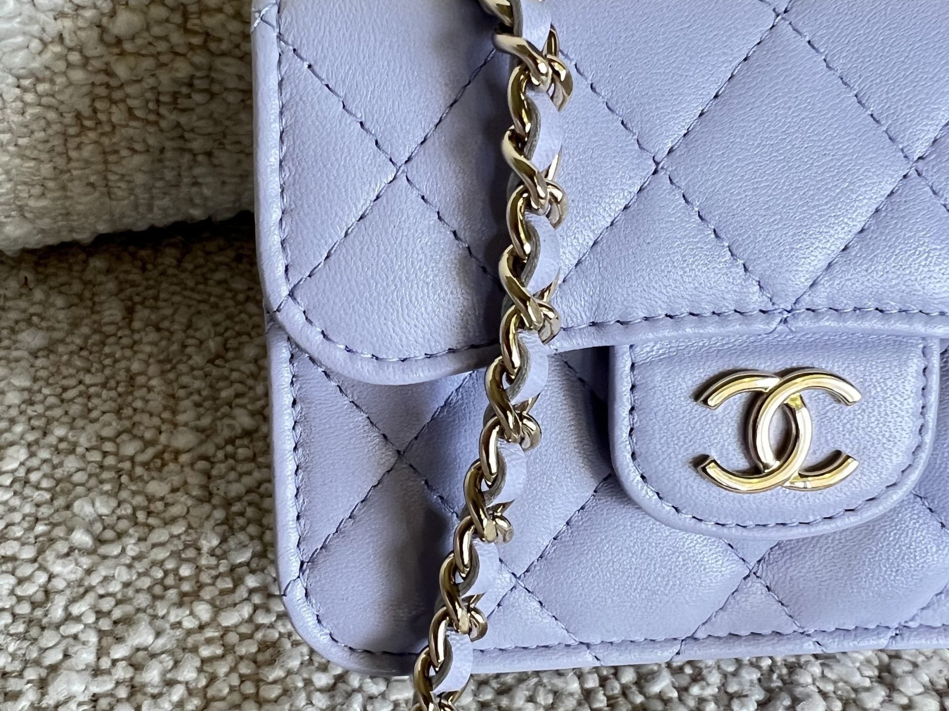 CHANEL Handbag 21K Lavender Lambskin Quilted Micro Coin Purse with Chain LGHW - Redeluxe