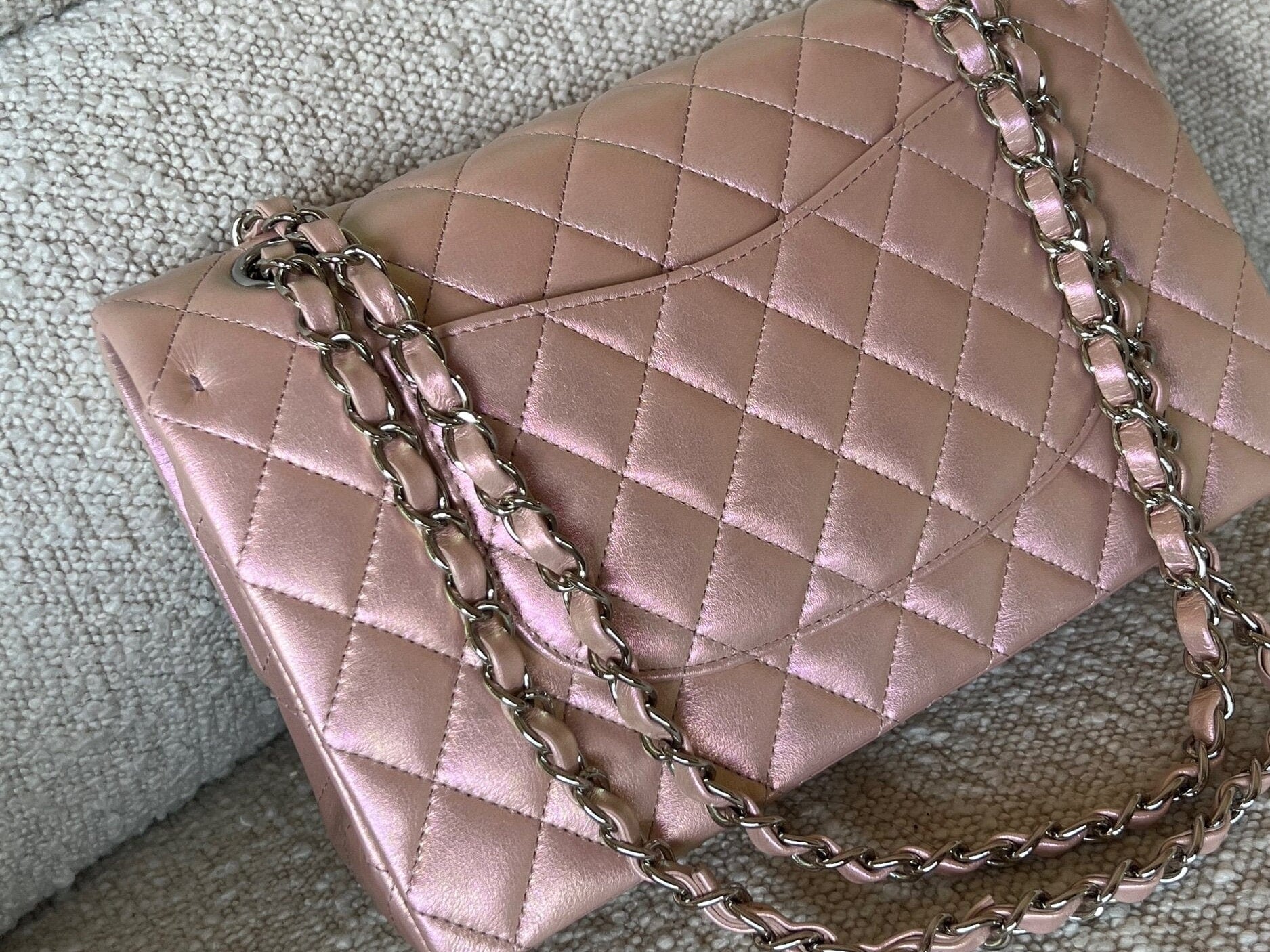 CHANEL Handbag 21K Medium Pink Iridescent Lambskin Quilted Classic Flap SHW - Redeluxe