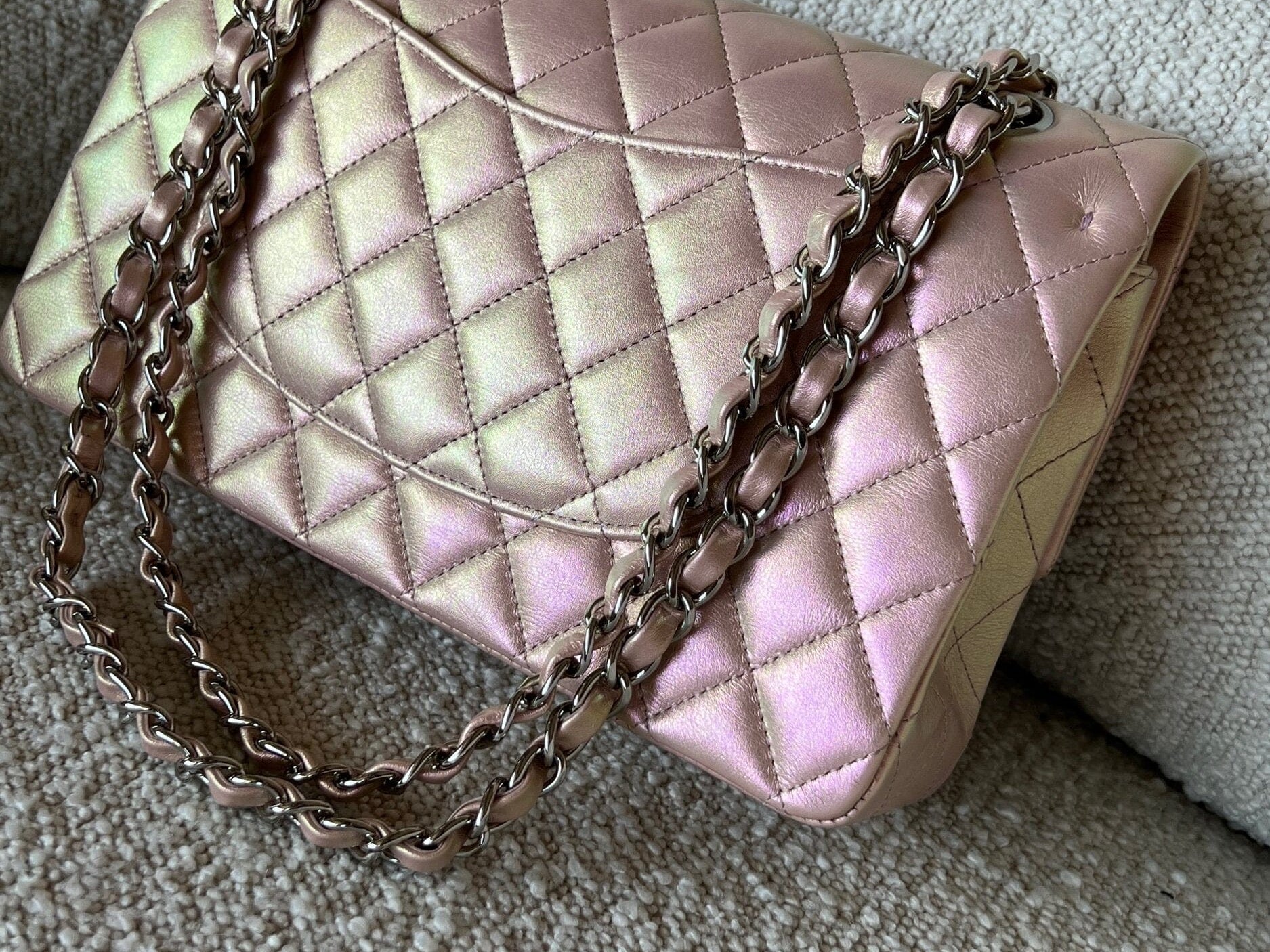 CHANEL Handbag 21K Medium Pink Iridescent Lambskin Quilted Classic Flap SHW - Redeluxe