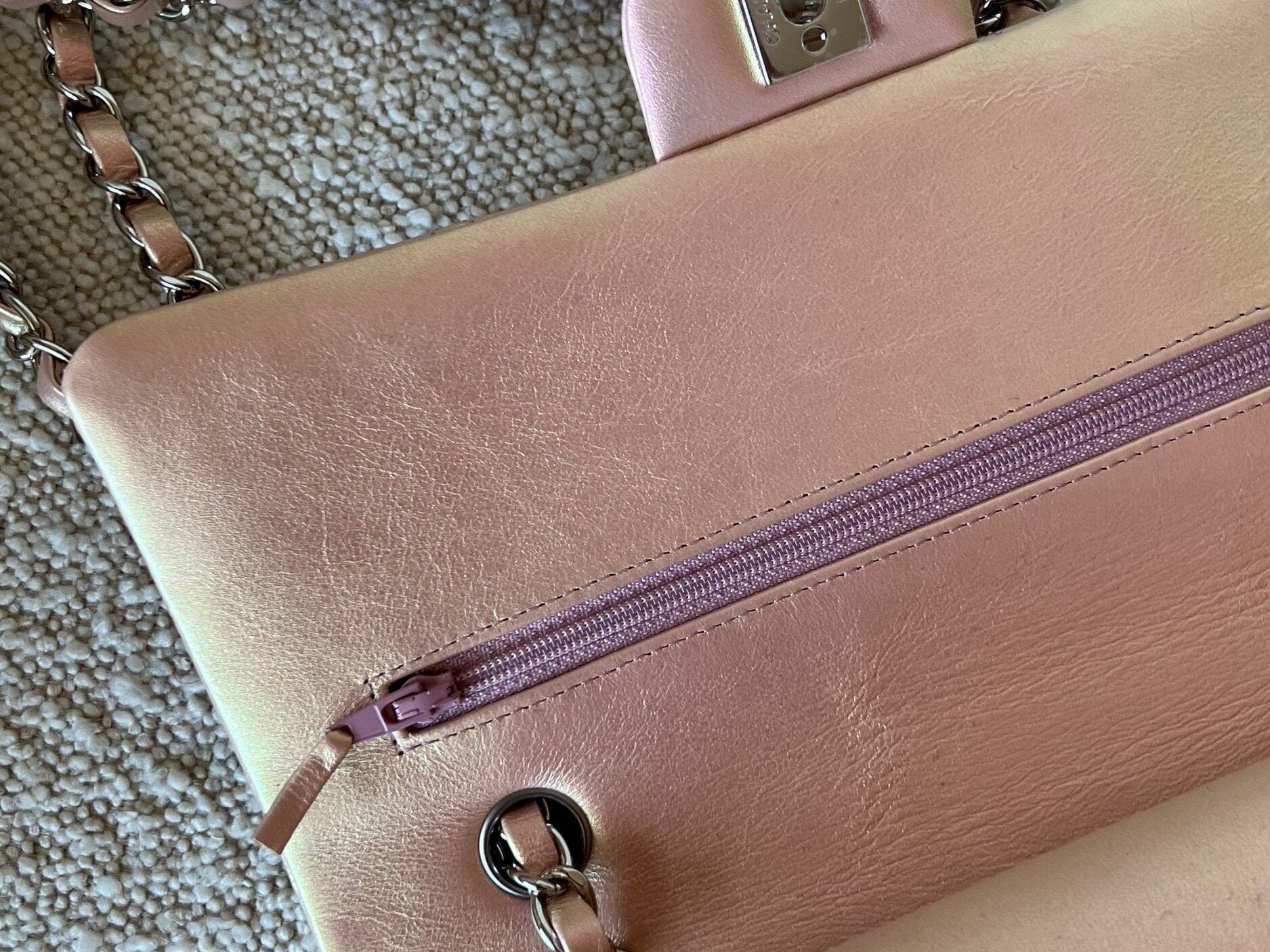 CHANEL Handbag 21K Medium Pink Iridescent Lambskin Quilted Classic Flap SHW - Redeluxe