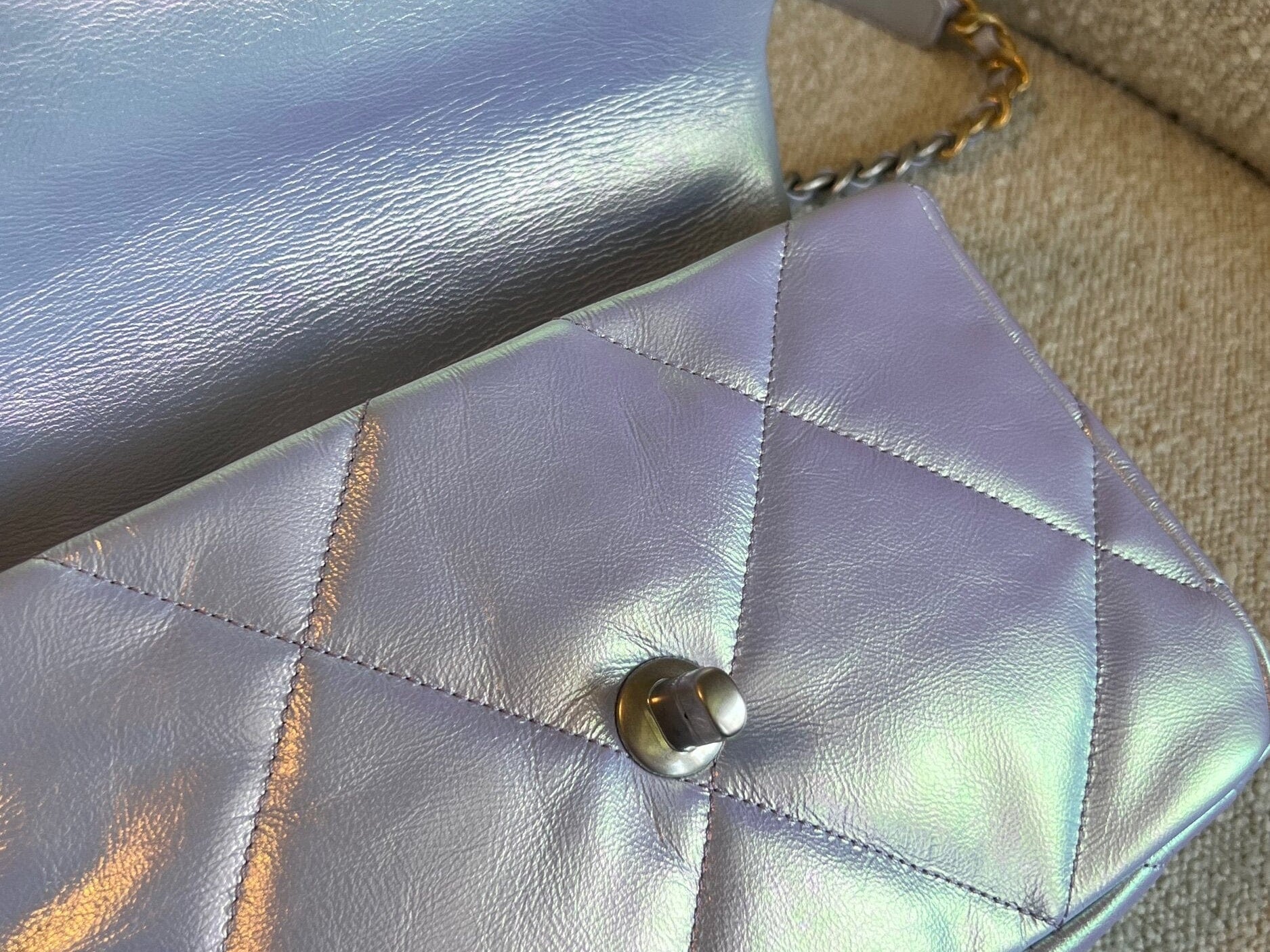 CHANEL Handbag 21K Purple/Blue Iridescent 19 Flap Small MHW - Redeluxe
