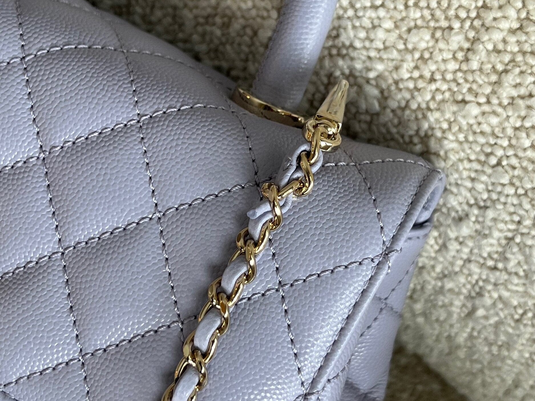 CHANEL Handbag 21K Quilted Coco Handle Lilac Caviar Small LGHW - Redeluxe