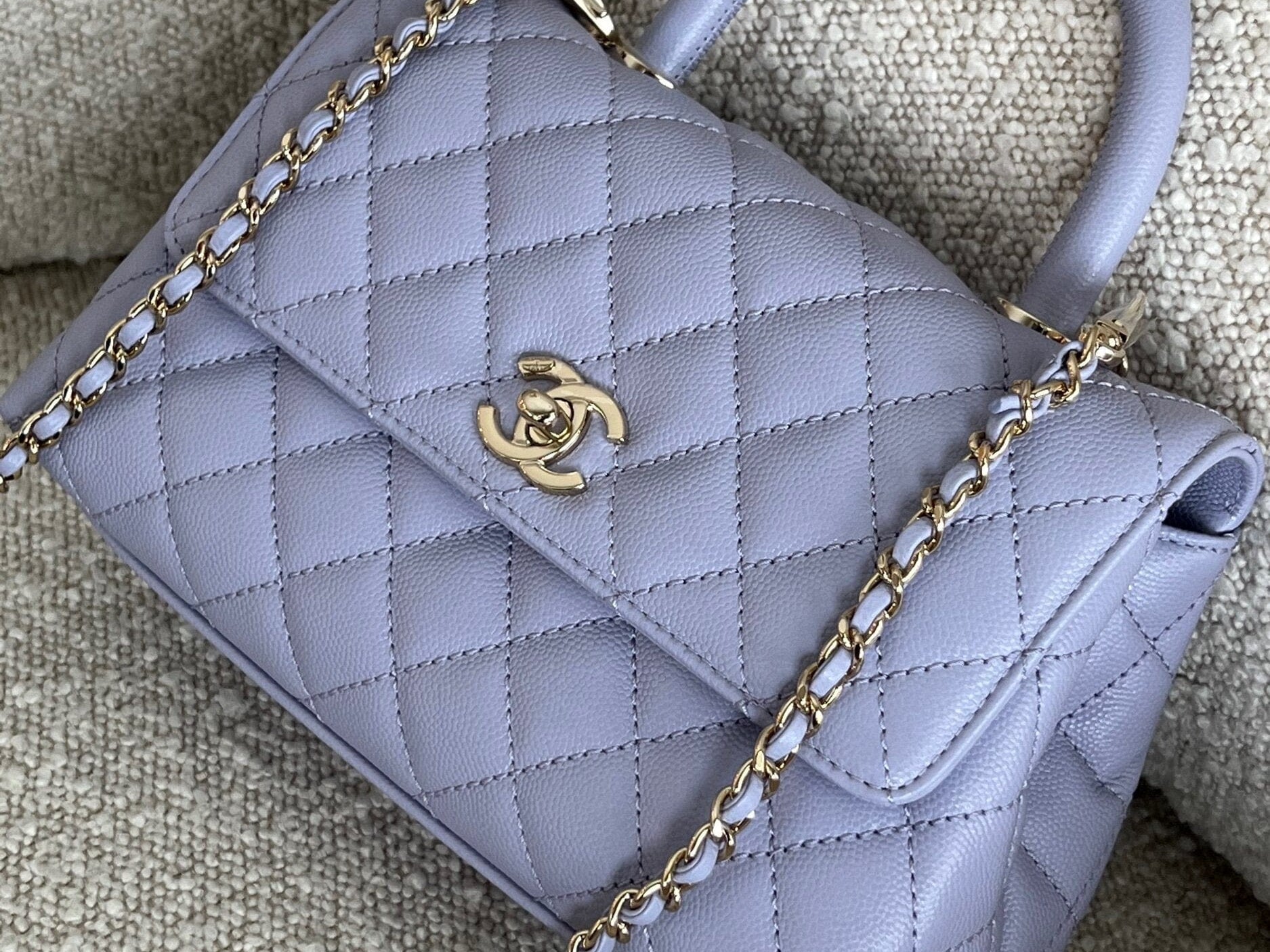 CHANEL Handbag 21K Quilted Coco Handle Lilac Caviar Small LGHW - Redeluxe