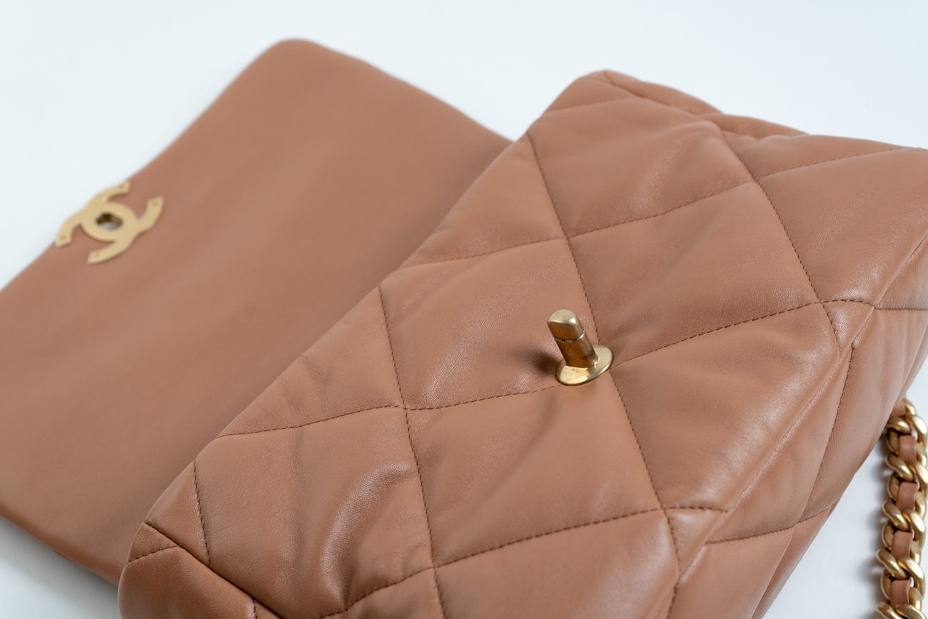 CHANEL Handbag 21P Caramel Lambskin Quilted 19 Flap Large Mixed Hardware - Redeluxe