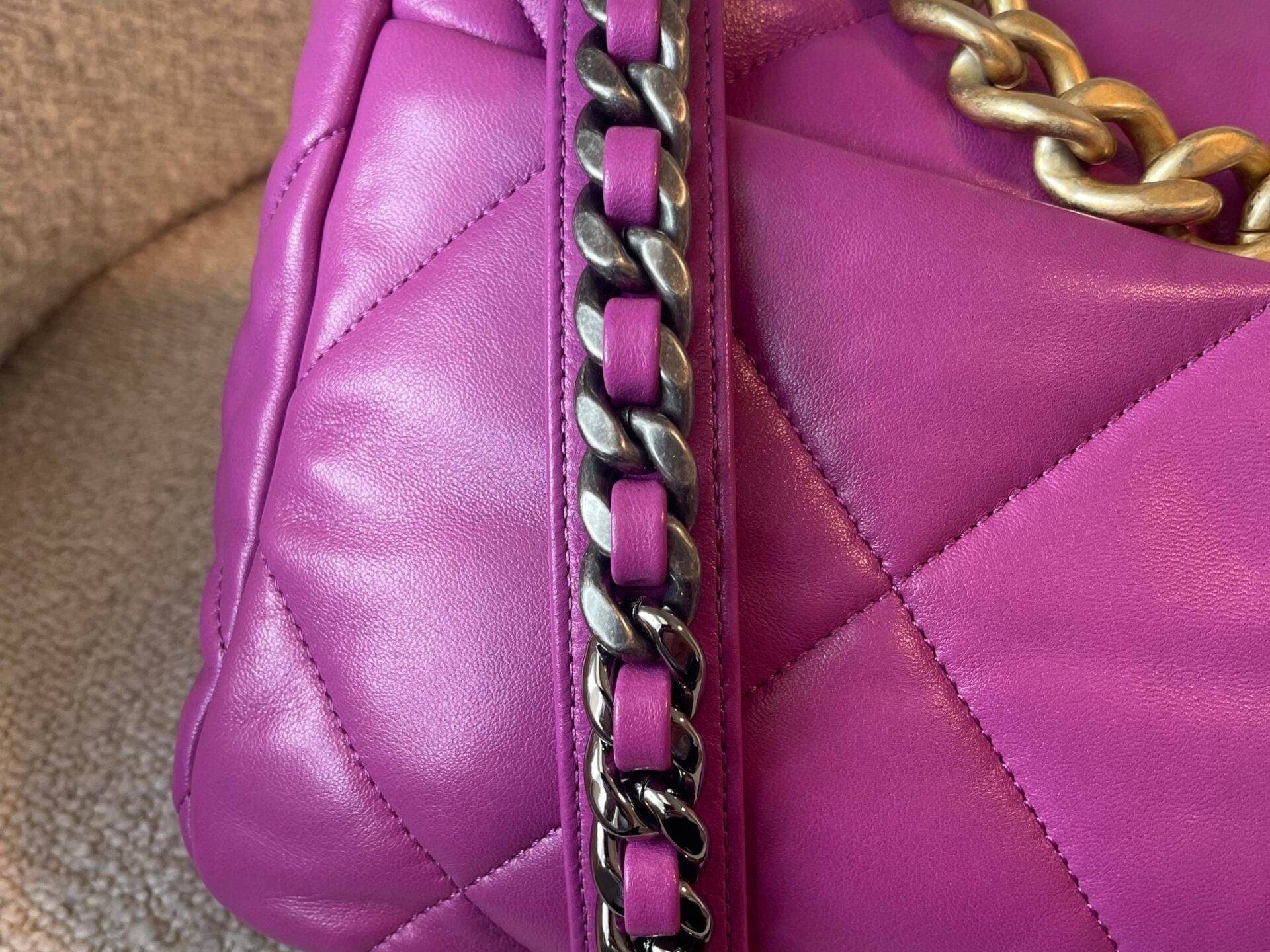 CHANEL Handbag 21P Magenta Lambskin Quilted 19 Flap Large Mixed Hardware - Redeluxe