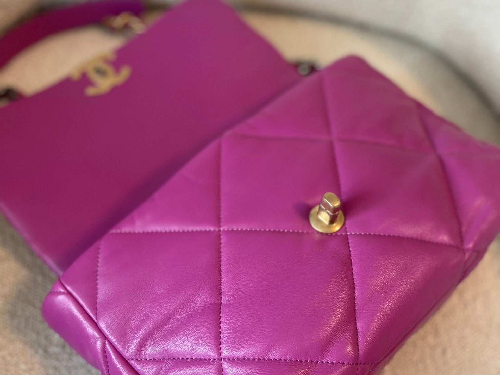 CHANEL Handbag 21P Magenta Lambskin Quilted 19 Flap Large Mixed Hardware - Redeluxe