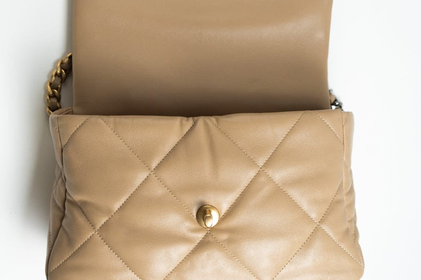 CHANEL Handbag 21S Large Beige/Gold Lambskin Quilted 19 Flap Mixed Hardware - Redeluxe