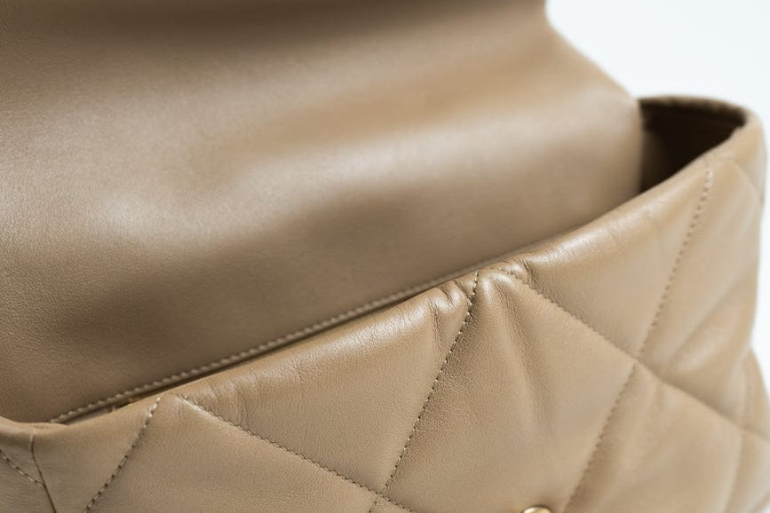 CHANEL Handbag 21S Large Beige/Gold Lambskin Quilted 19 Flap Mixed Hardware - Redeluxe