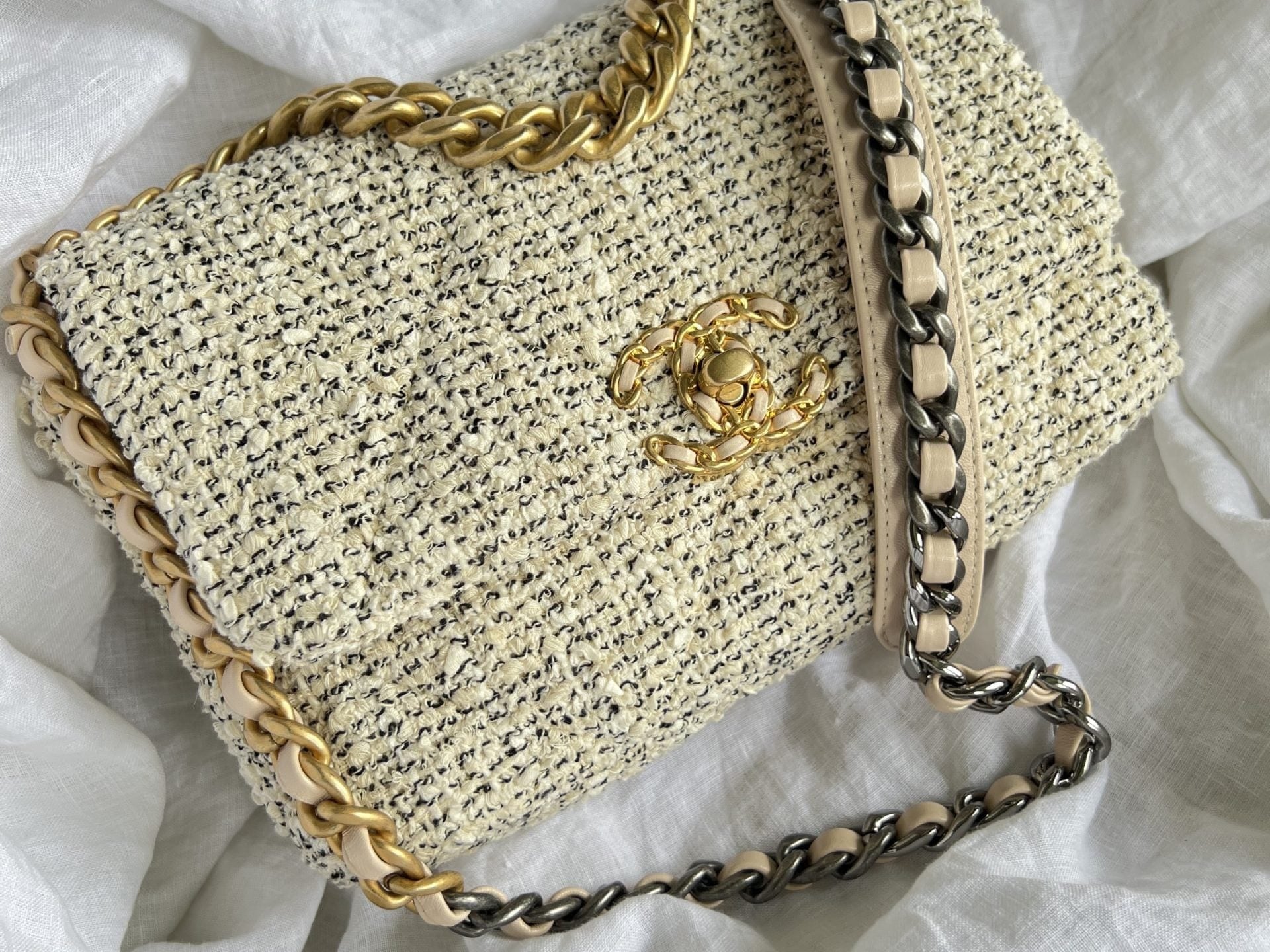 CHANEL Handbag 21S Oreo Tweed Quilted 19 Flap Small MHW - Redeluxe