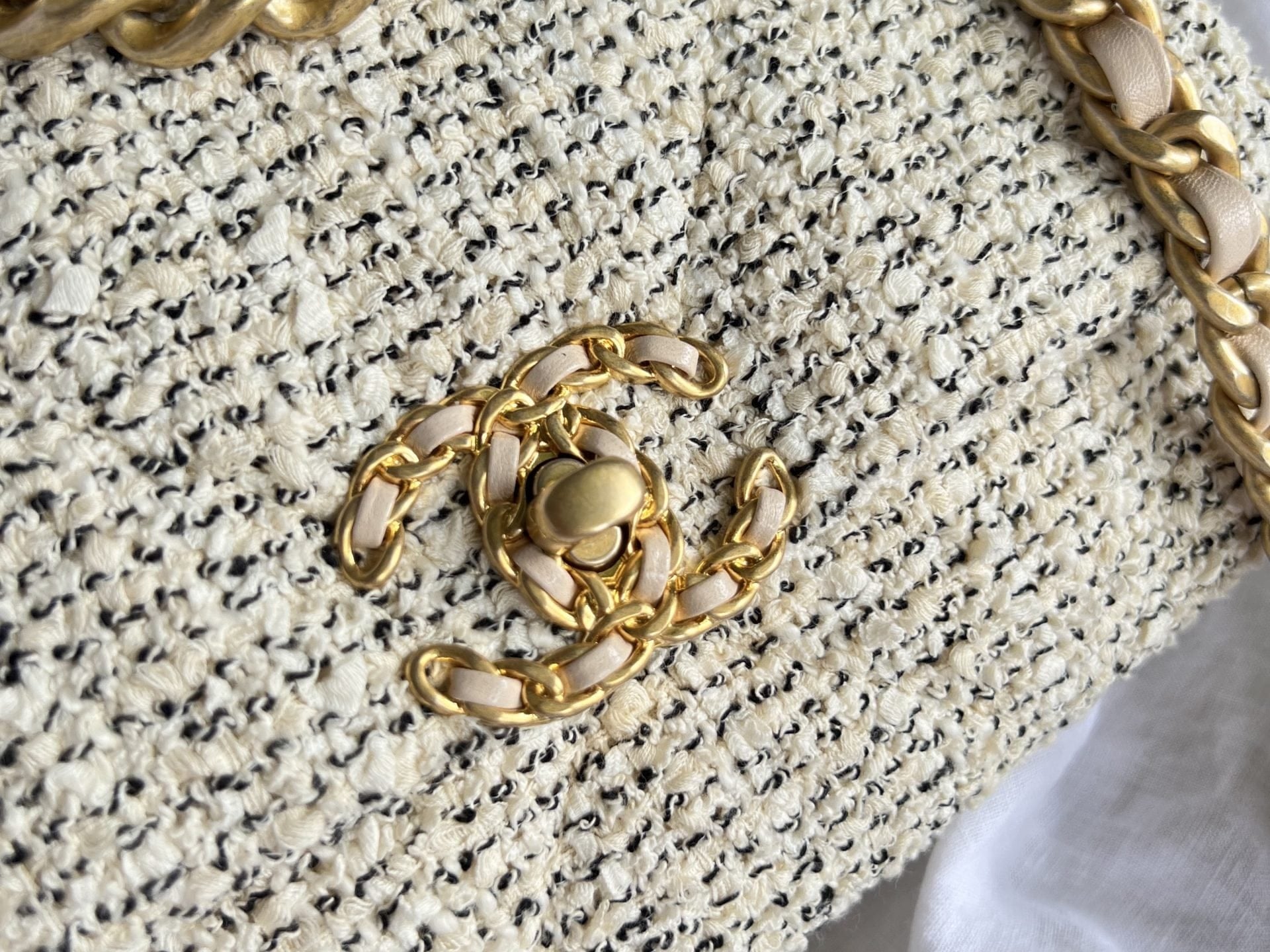 CHANEL Handbag 21S Oreo Tweed Quilted 19 Flap Small MHW - Redeluxe