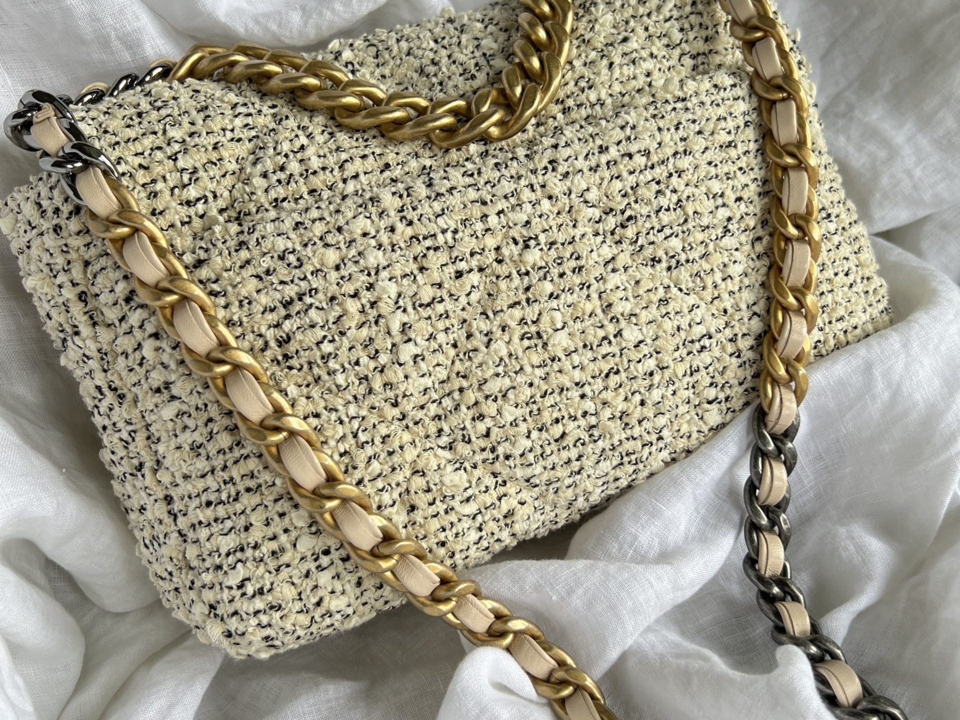 CHANEL Handbag 21S Oreo Tweed Quilted 19 Flap Small MHW - Redeluxe