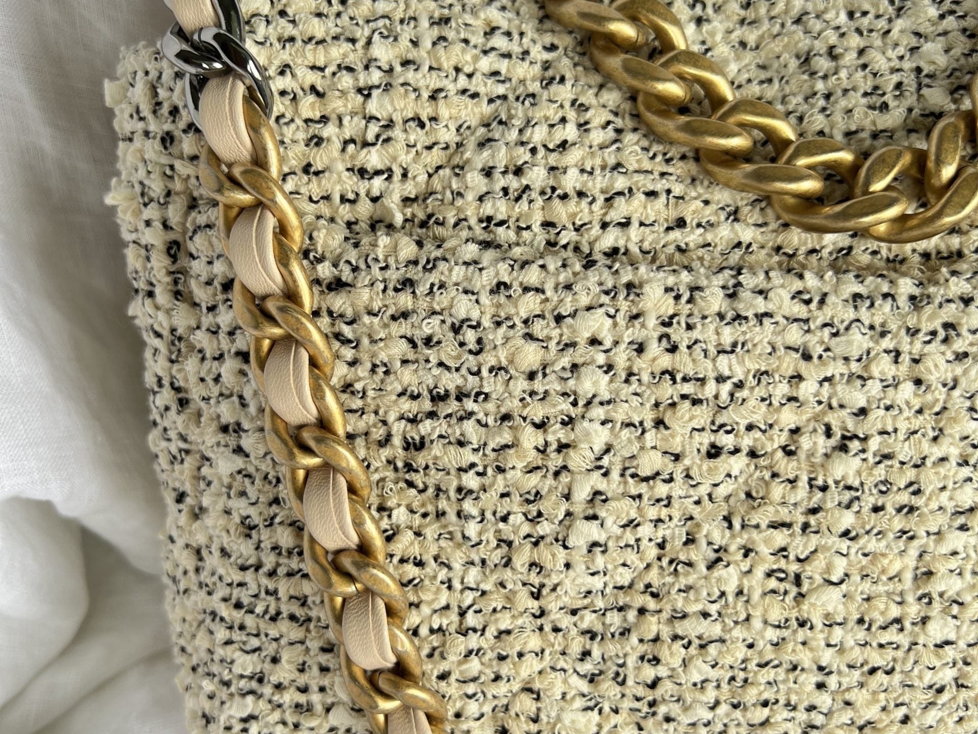 CHANEL Handbag 21S Oreo Tweed Quilted 19 Flap Small MHW - Redeluxe