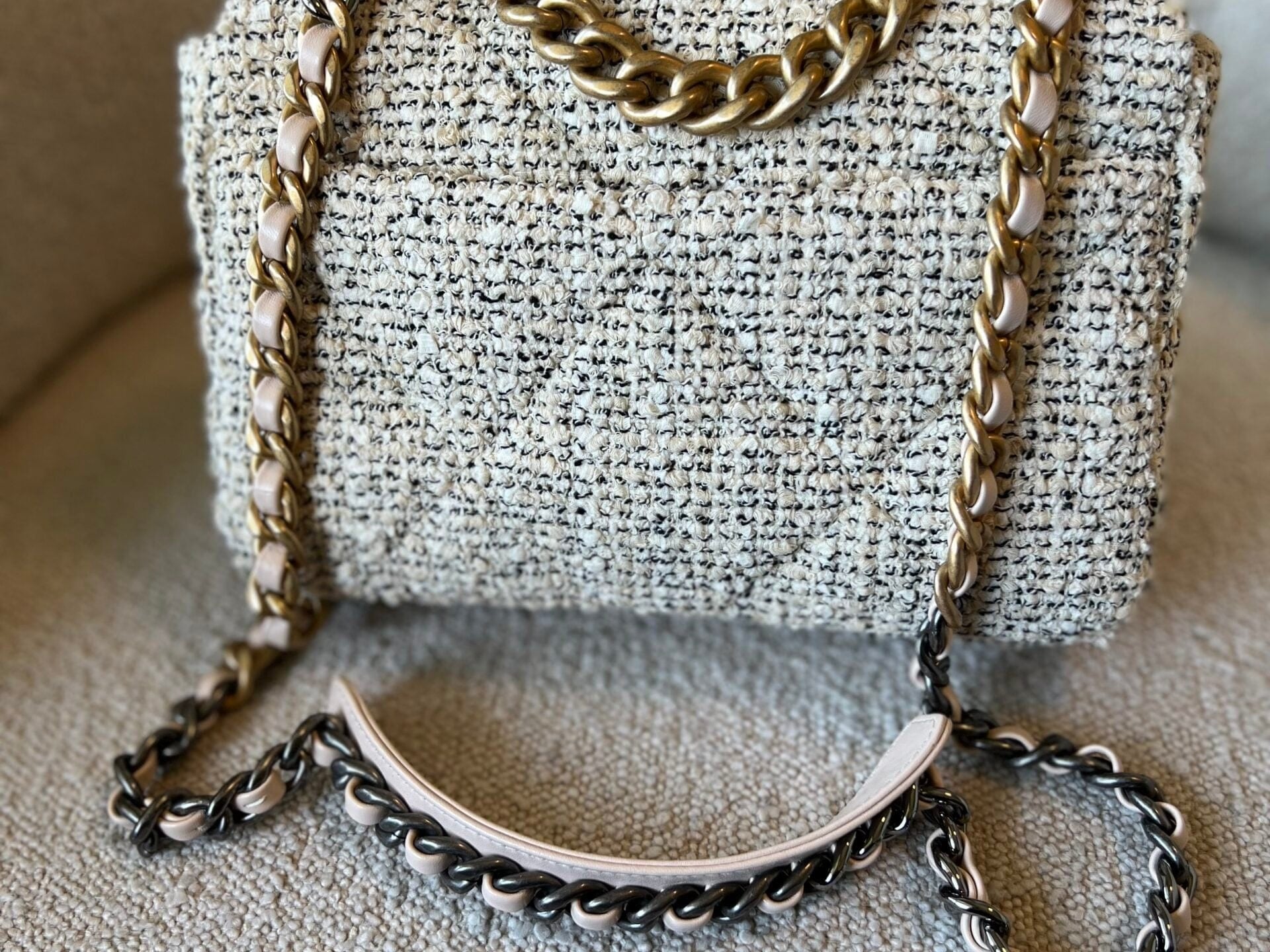 CHANEL Handbag 21S Oreo Tweed Quilted 19 Flap Small Mixed Hardware - Redeluxe