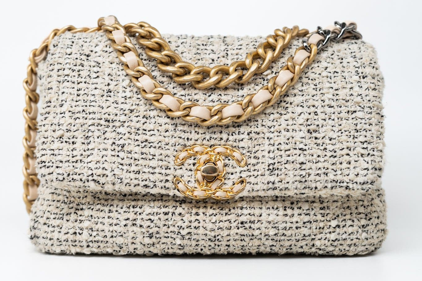 CHANEL Handbag 21S Oreo Tweed Quilted 19 Flap Small Mixed Hardware - Redeluxe