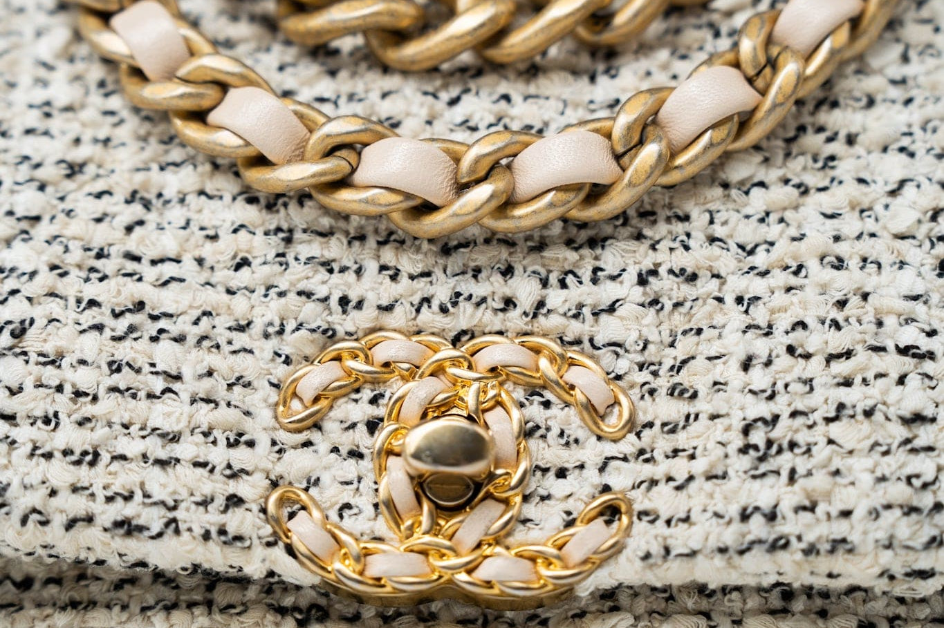 CHANEL Handbag 21S Oreo Tweed Quilted 19 Flap Small Mixed Hardware - Redeluxe