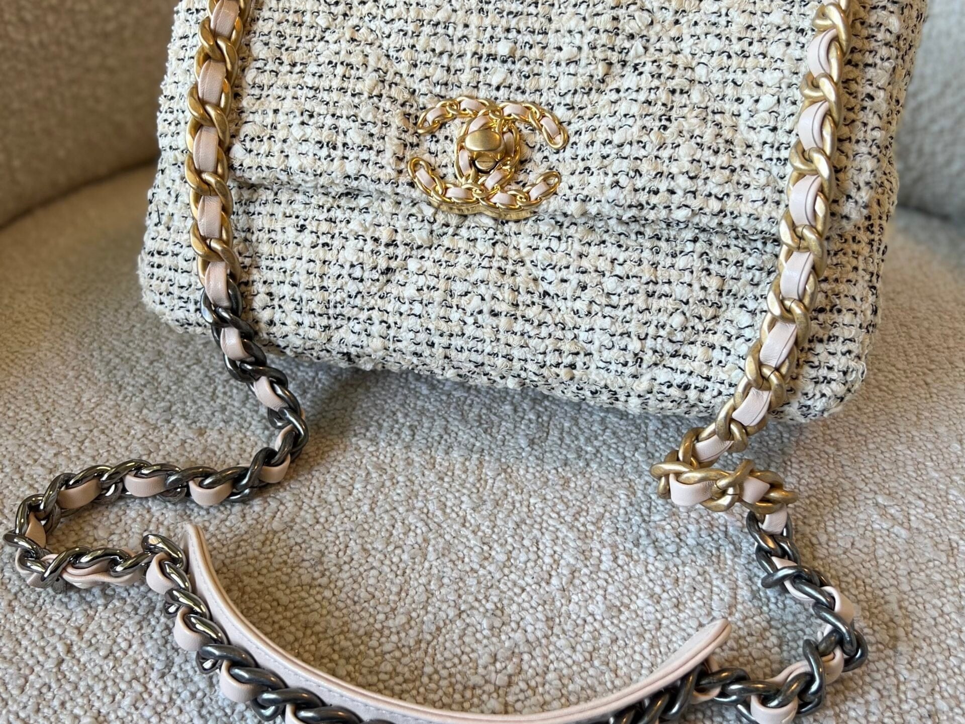 CHANEL Handbag 21S Oreo Tweed Quilted 19 Flap Small Mixed Hardware - Redeluxe