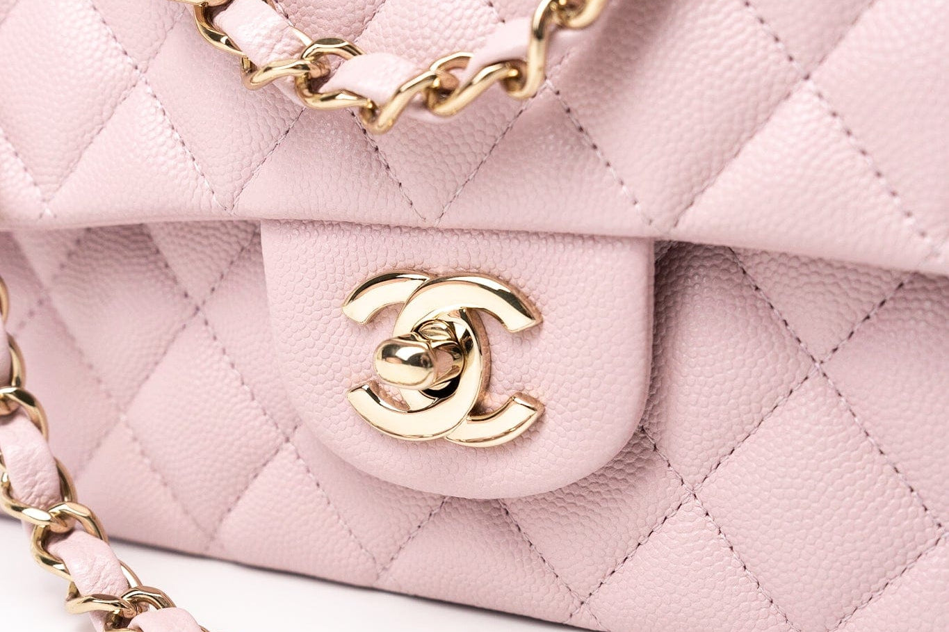 CHANEL Handbag 21S Pink Clair Caviar Classic Flap Quilted Medium LGHW - Redeluxe