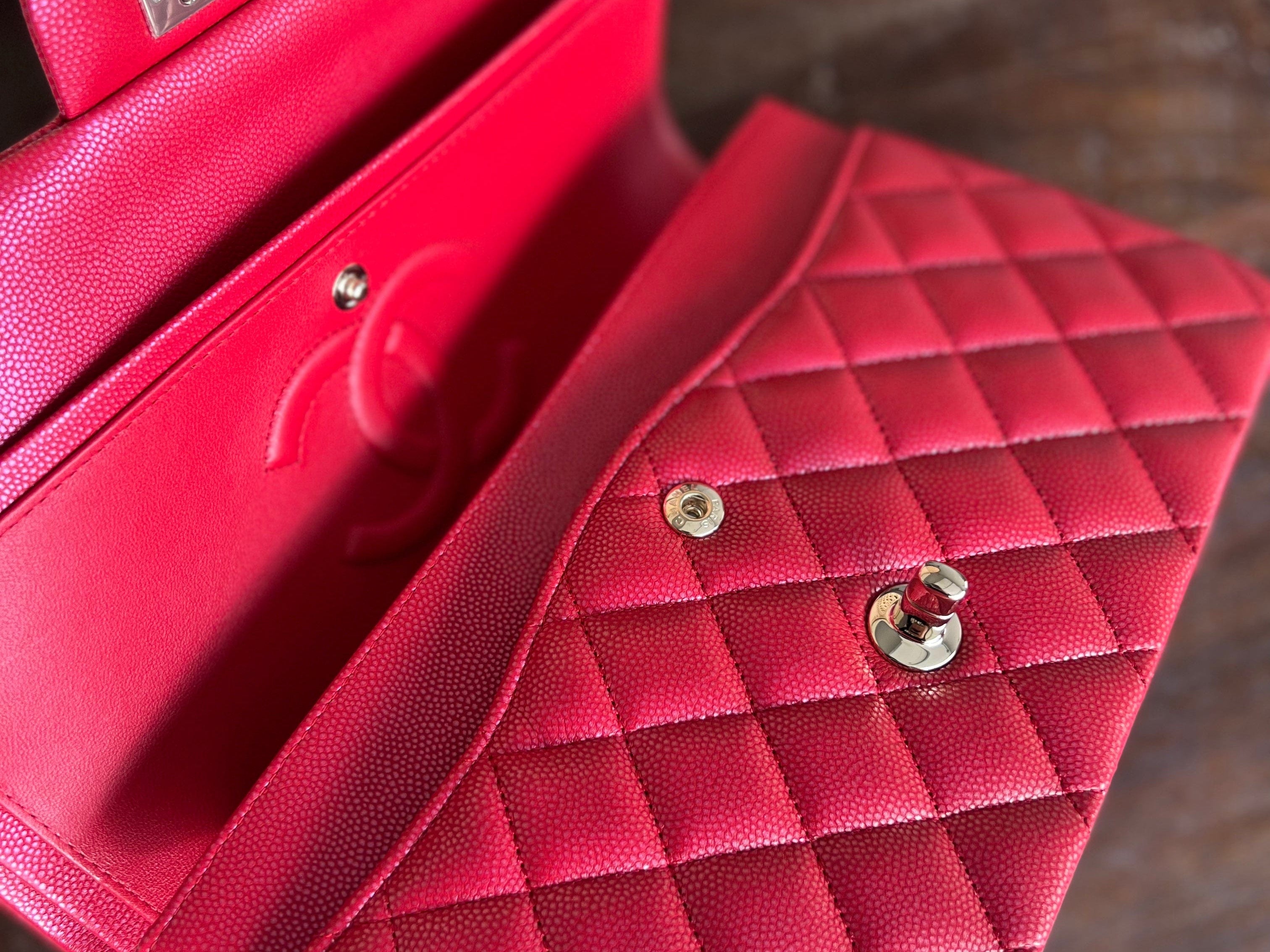 Chanel Handbag 21S Red Iridescent Caviar Quilted Classic Flap Medium - Redeluxe
