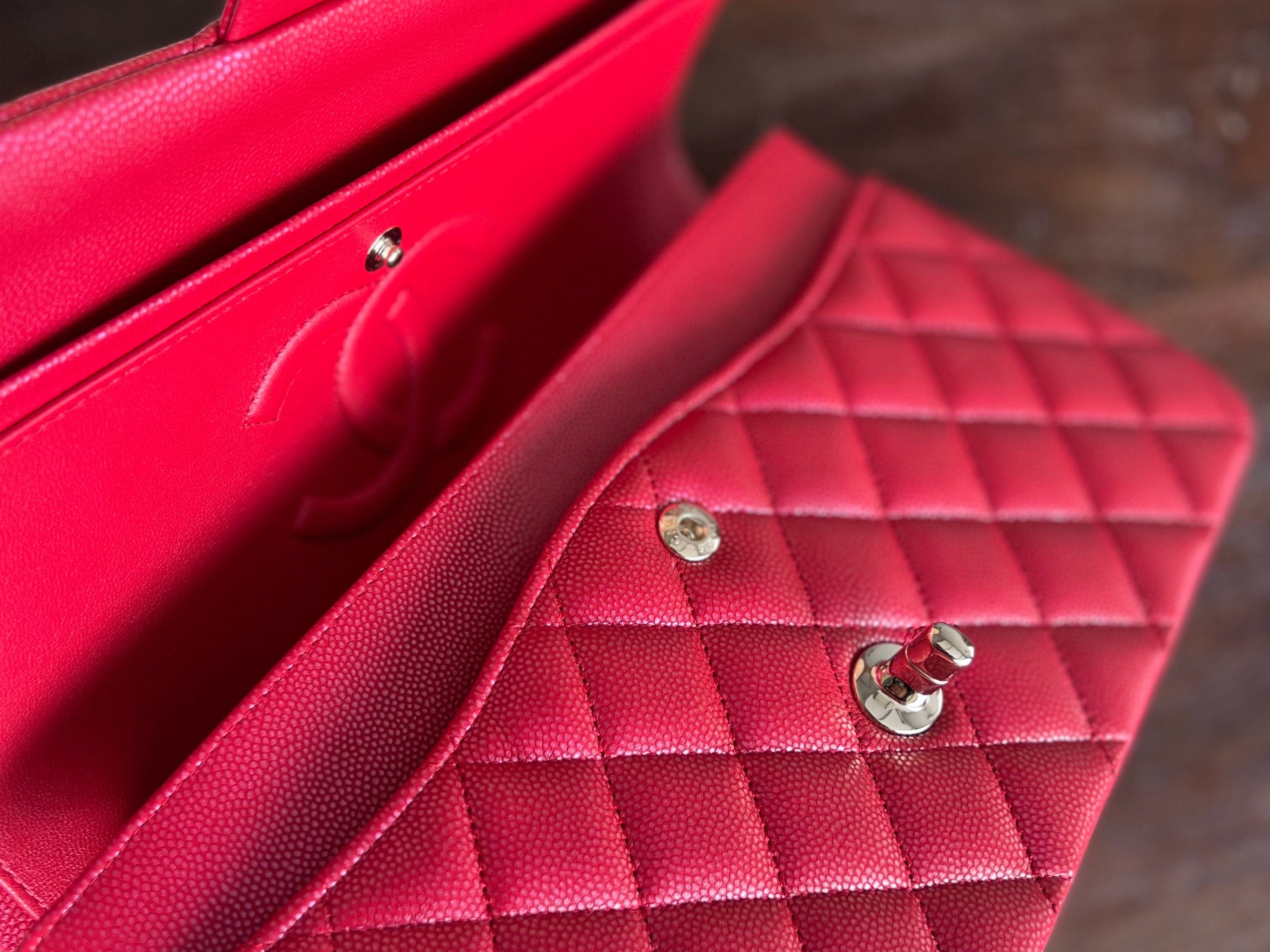 Chanel Handbag 21S Red Iridescent Caviar Quilted Classic Flap Medium - Redeluxe