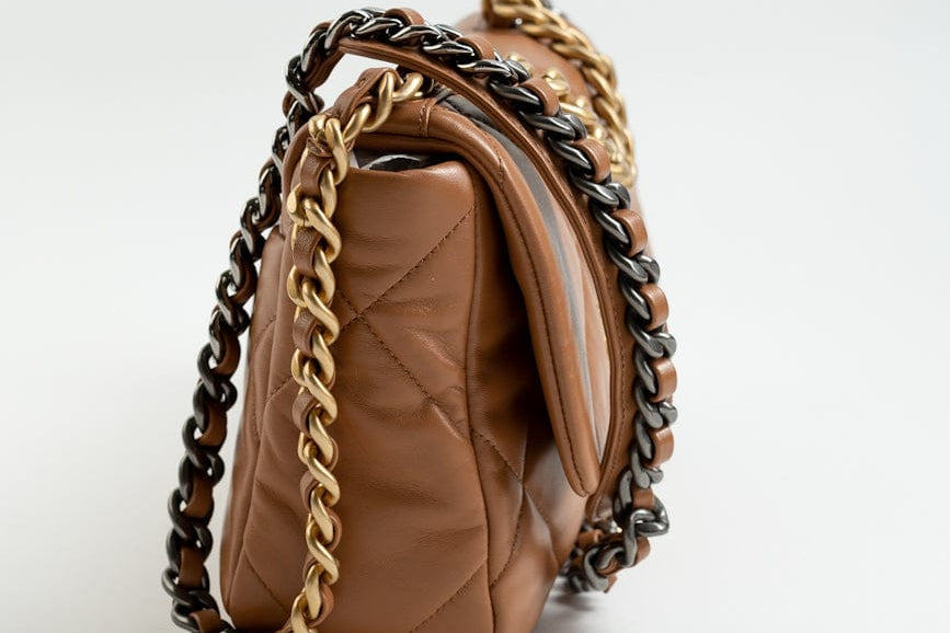 CHANEL Handbag 22A Caramel / Light Brown Lambskin Quilted 19 Flap Small MHW - Redeluxe