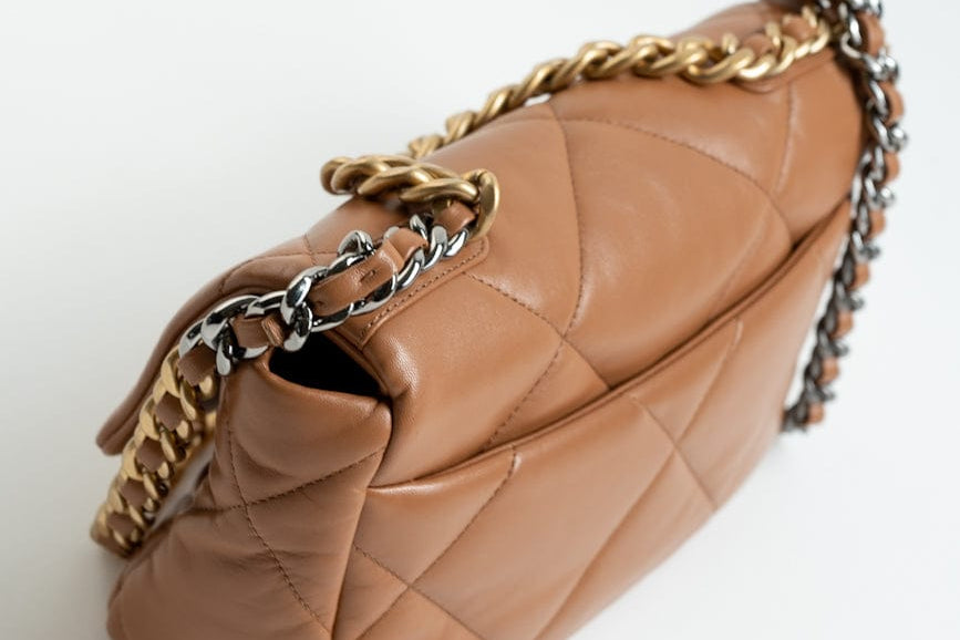 CHANEL Handbag 22A Caramel / Light Brown Lambskin Quilted 19 Flap Small MHW - Redeluxe