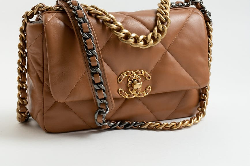 CHANEL Handbag 22A Caramel / Light Brown Lambskin Quilted 19 Flap Small MHW - Redeluxe