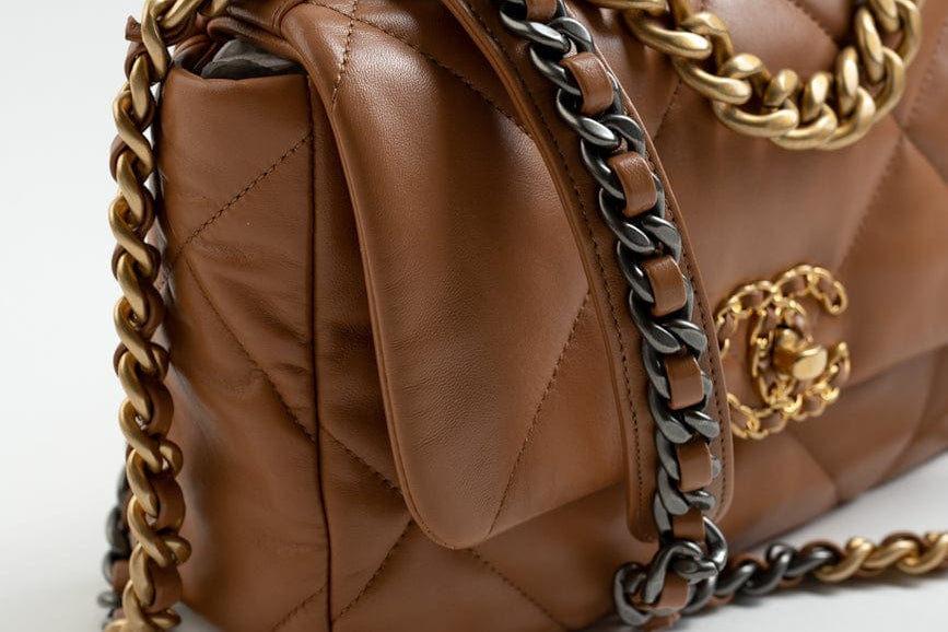 CHANEL Handbag 22A Caramel / Light Brown Lambskin Quilted 19 Flap Small MHW - Redeluxe