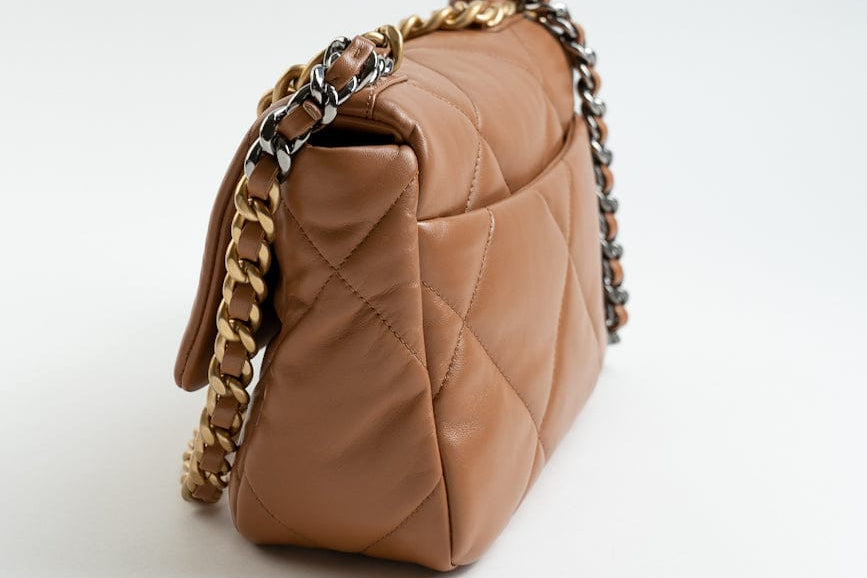 CHANEL Handbag 22A Caramel / Light Brown Lambskin Quilted 19 Flap Small MHW - Redeluxe