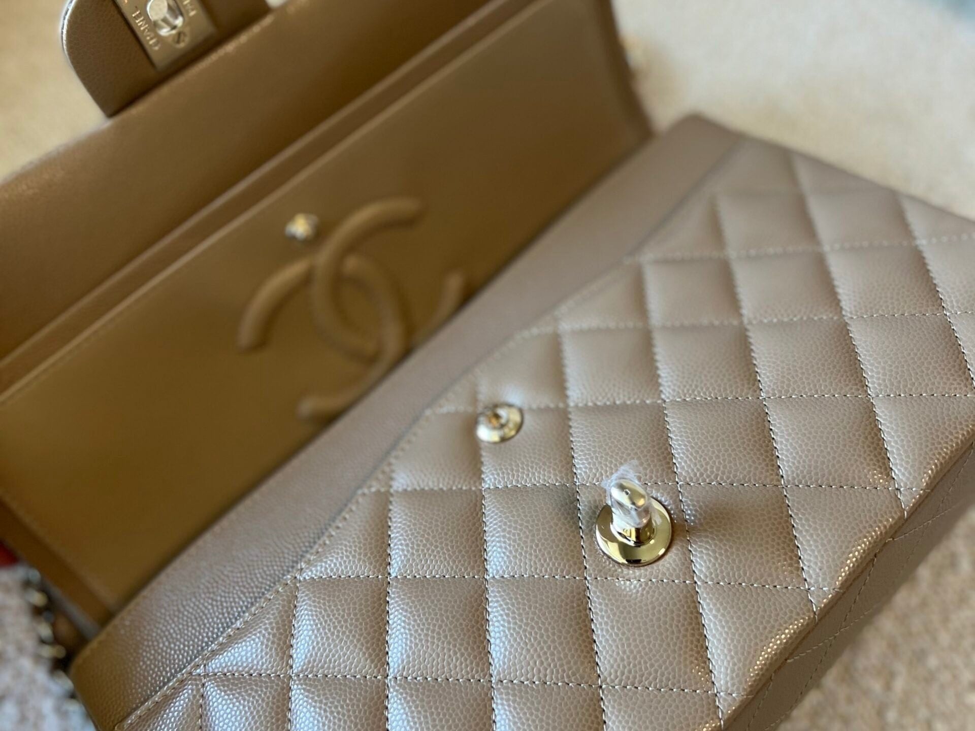 CHANEL Handbag 22A Dark Beige Caviar Quilted Classic Flap Medium LGHW - Redeluxe