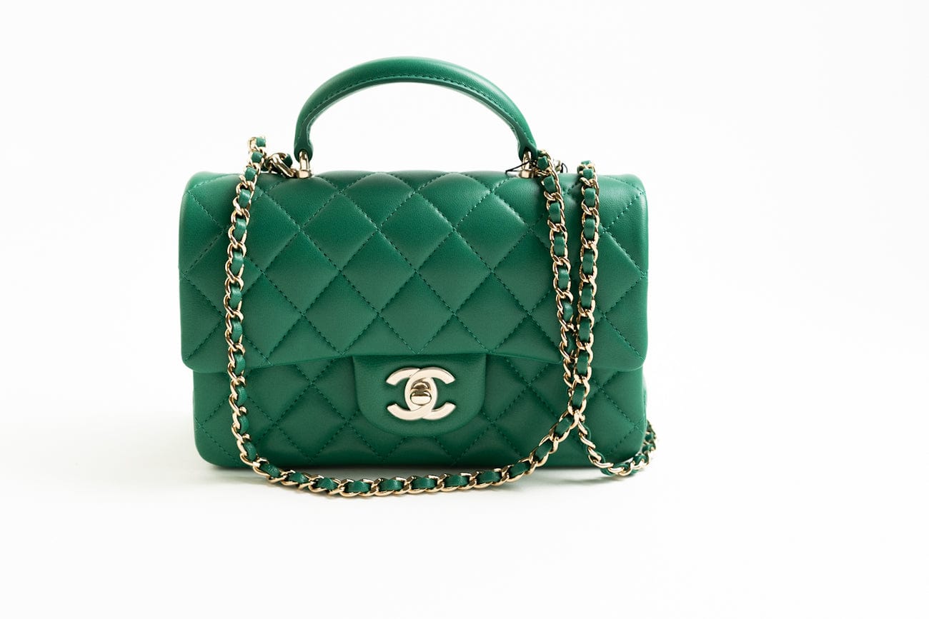 CHANEL Handbag 22A Emerald Green Lambskin Quilted Mini Top Handle LGHW - Redeluxe
