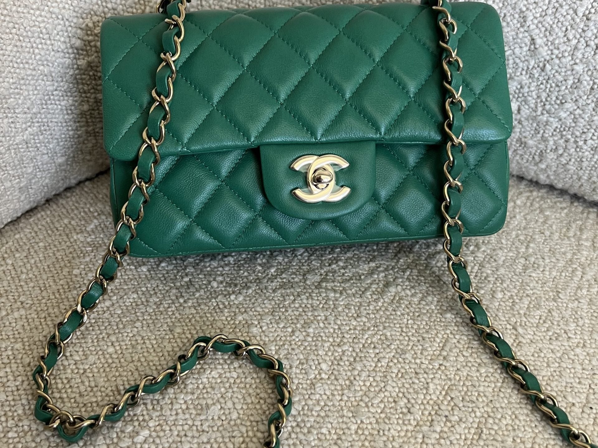 CHANEL Handbag 22A Green Mini Rectangular Lambskin Quilted LGHW - Redeluxe