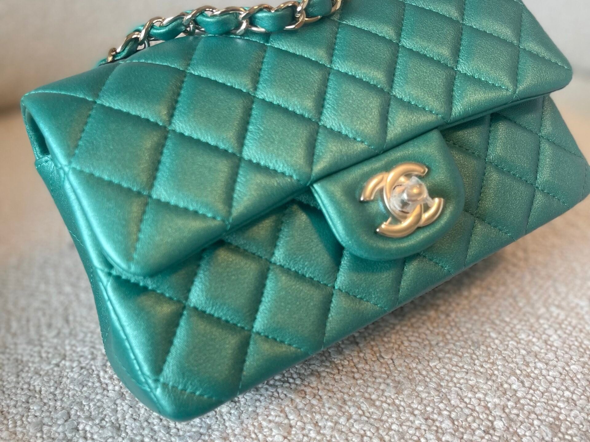 CHANEL Handbag 22A Mini Rectangular Iridescent Green Lambskin Quilted Single Flap LGHW - Redeluxe