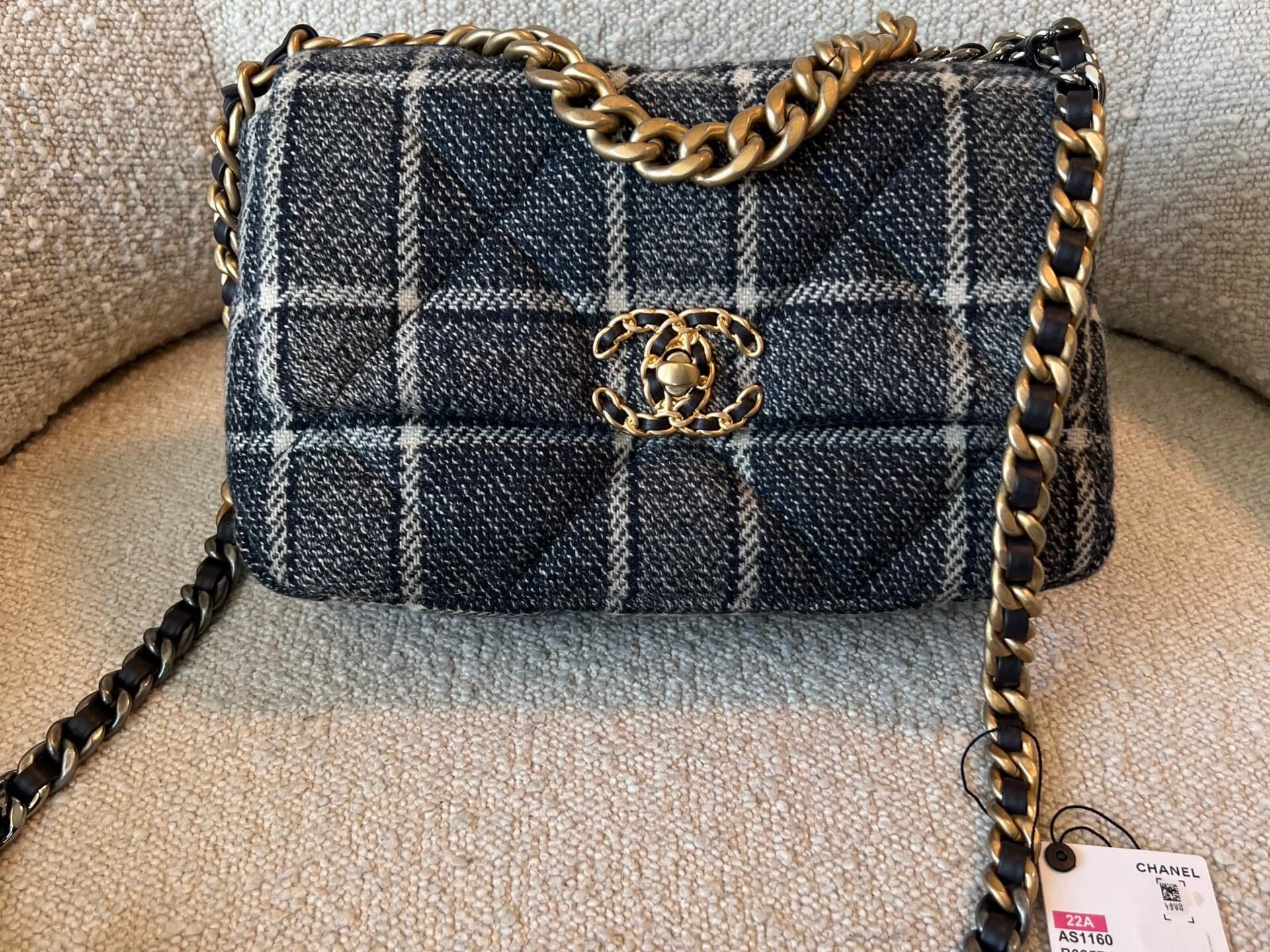 CHANEL Handbag 22A Navy Blue Ecru Tweed Quilted 19 Flap Small Mixed Hardware - Redeluxe