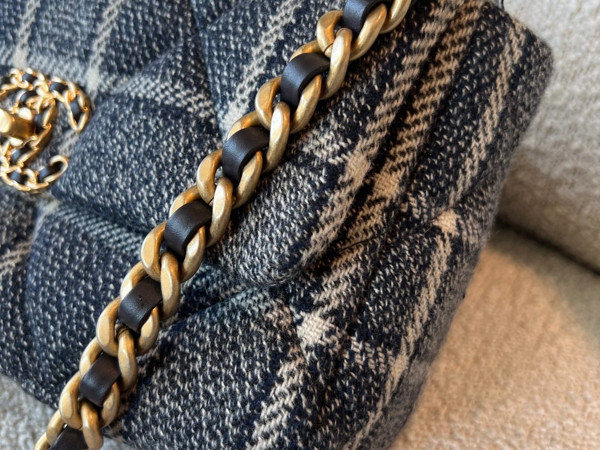 CHANEL Handbag 22A Navy Blue Ecru Tweed Quilted 19 Flap Small Mixed Hardware - Redeluxe