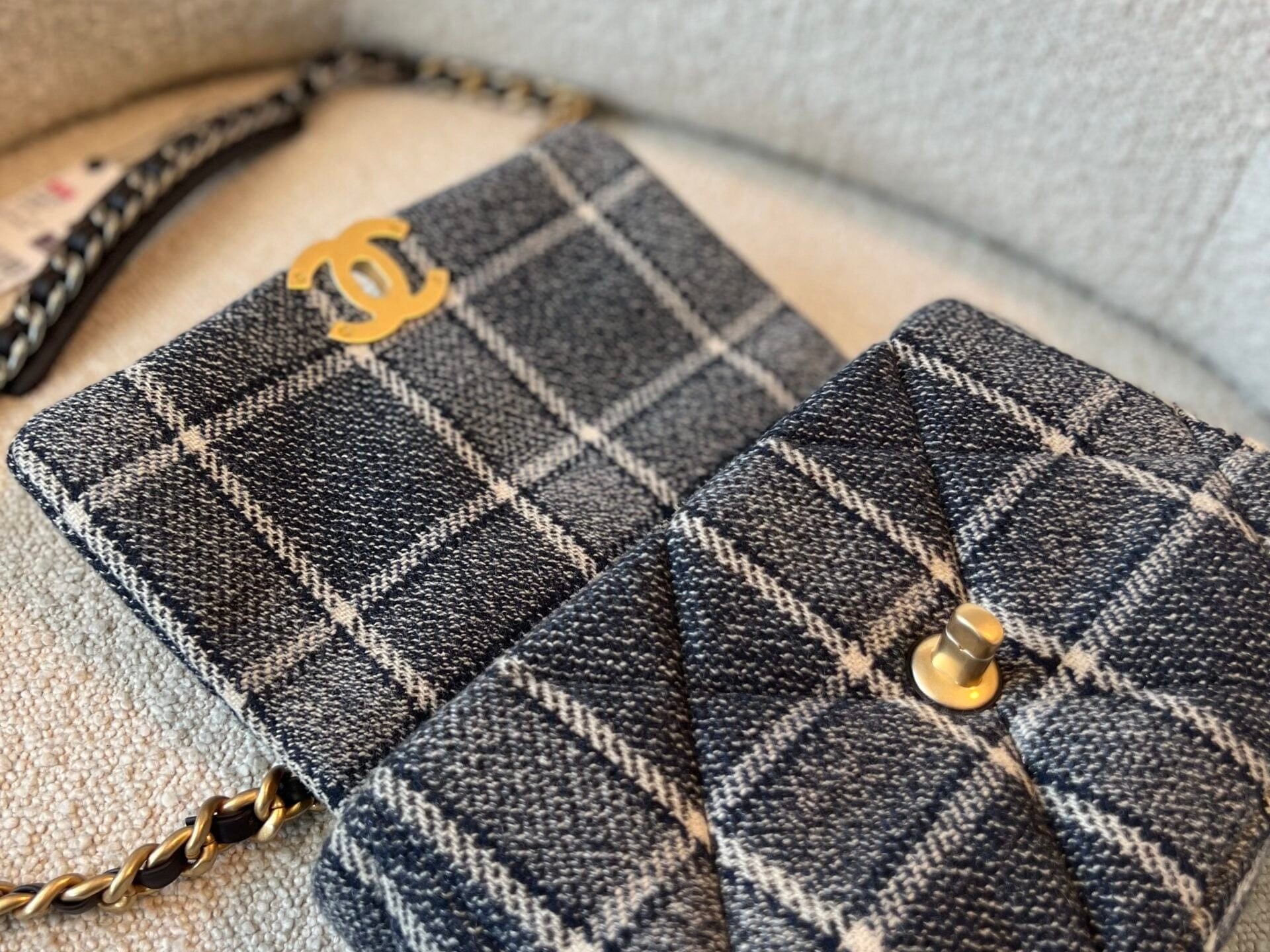 CHANEL Handbag 22A Navy Blue Ecru Tweed Quilted 19 Flap Small Mixed Hardware - Redeluxe