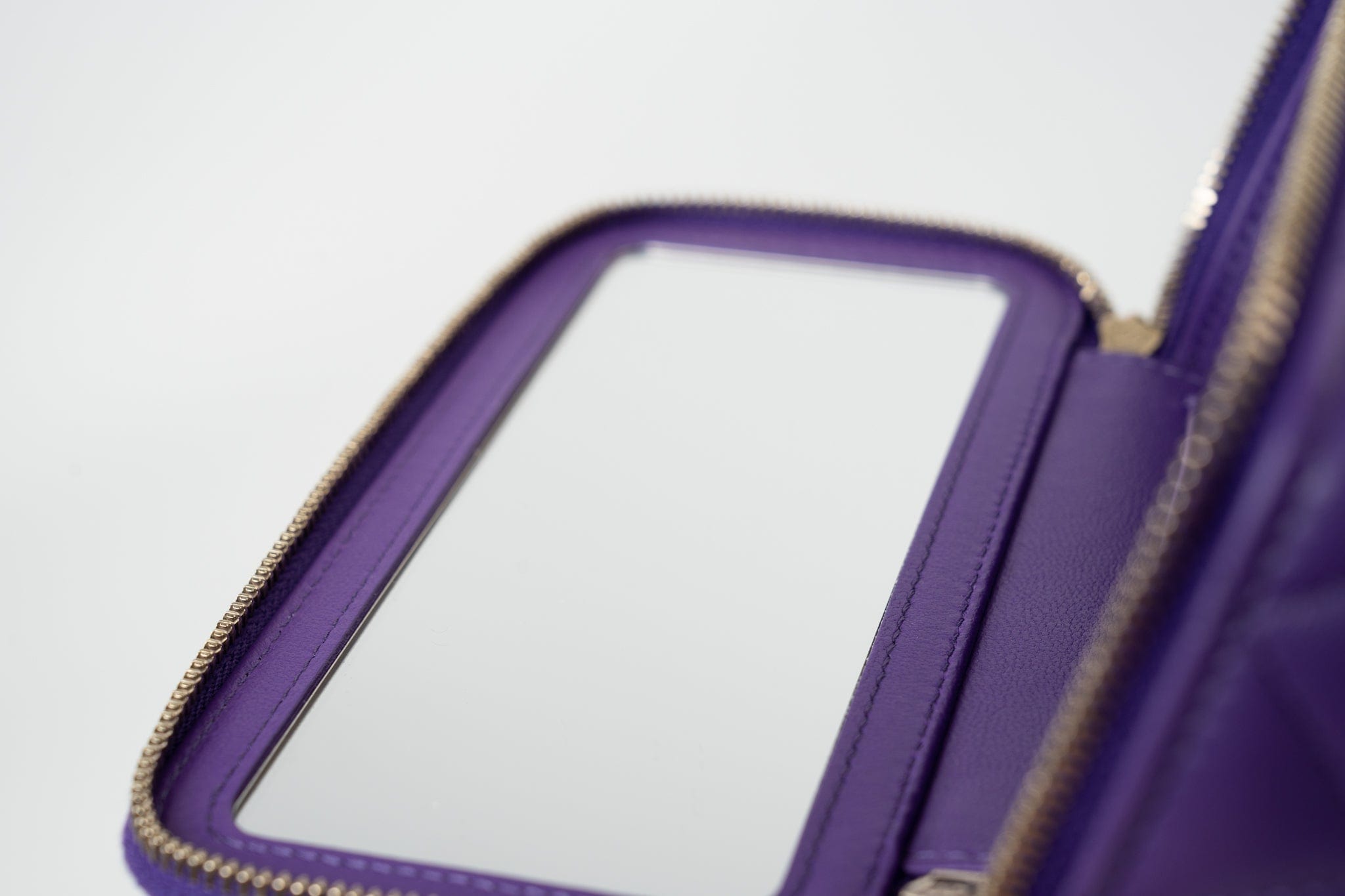 CHANEL Handbag 22A Purple Lambskin Quilted Vanity Case w/ Mirror Light Gold Hardware - Redeluxe