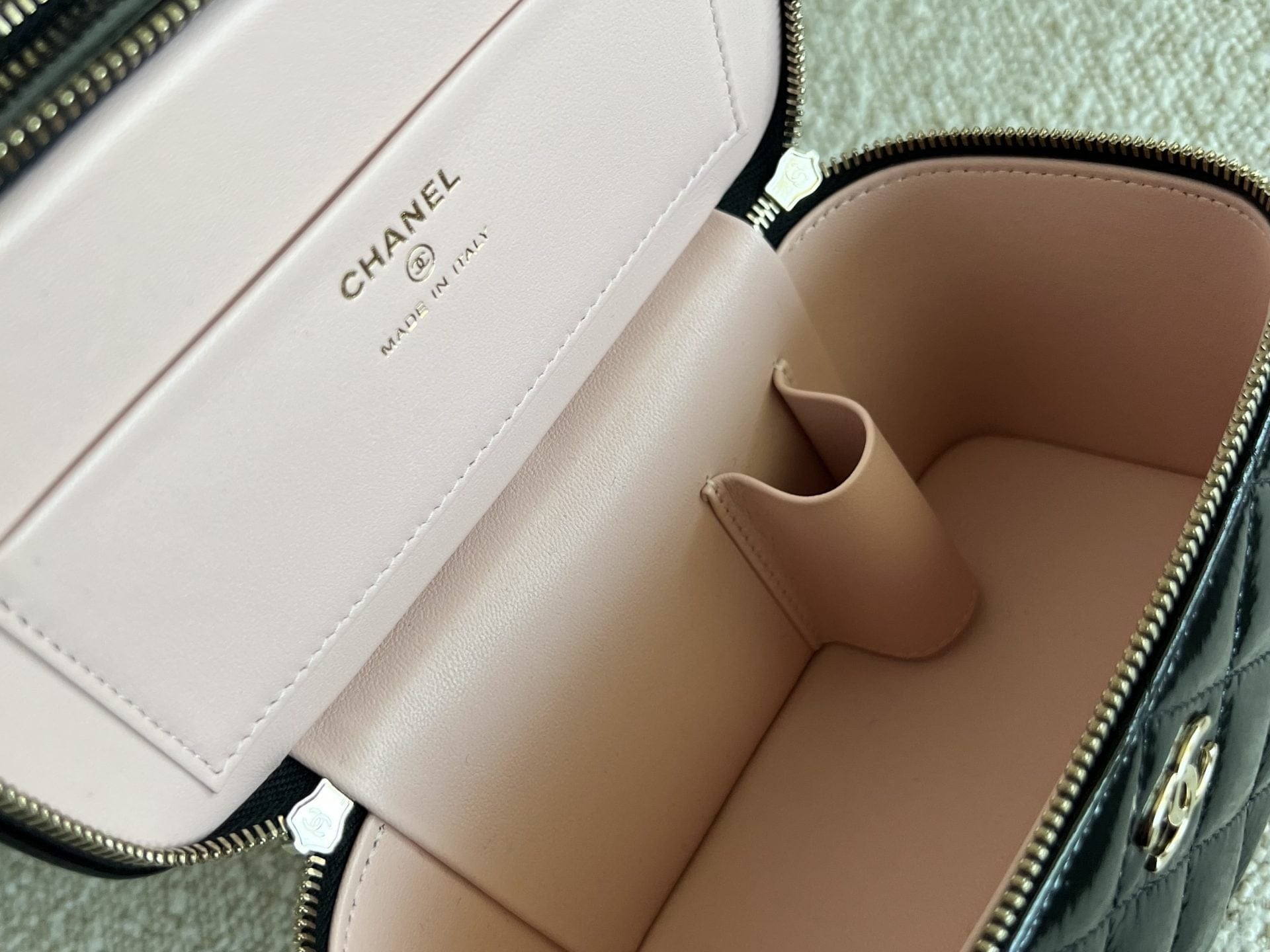 CHANEL Handbag 22B Black Shiny Lambskin Vanity with Chain LGHW - Redeluxe