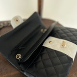 CHANEL Handbag 22C B&W Lambskin Quilted Classic Flap Medium LGHW - Redeluxe