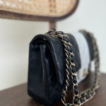 CHANEL Handbag 22C B&W Lambskin Quilted Classic Flap Medium LGHW - Redeluxe