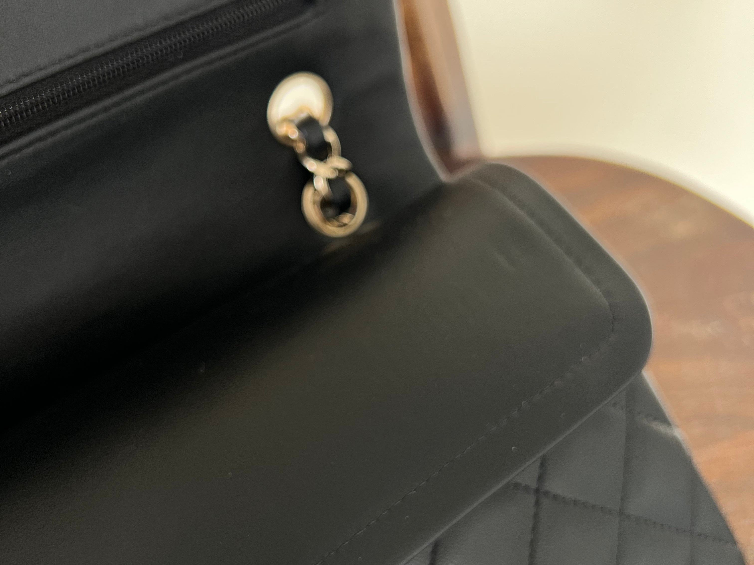 CHANEL Handbag 22C B&W Lambskin Quilted Classic Flap Medium LGHW - Redeluxe