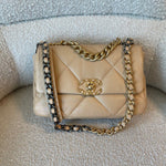 CHANEL Handbag 22C Beige Clair 19 Flap Small MHW - Redeluxe