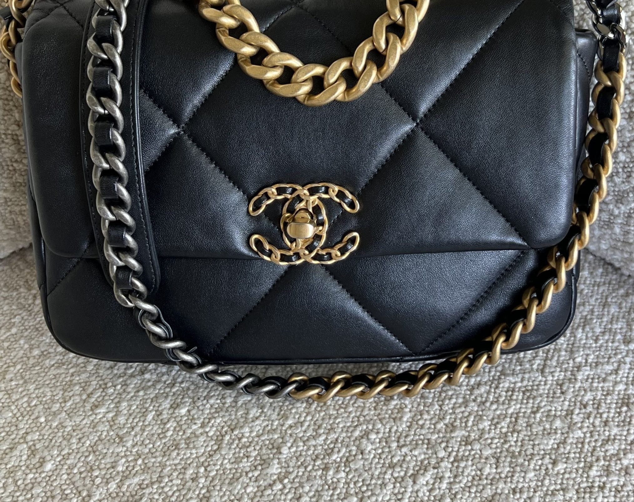 CHANEL Handbag 22C Black Lambskin Quilted 19 Flap Small MHW - Redeluxe