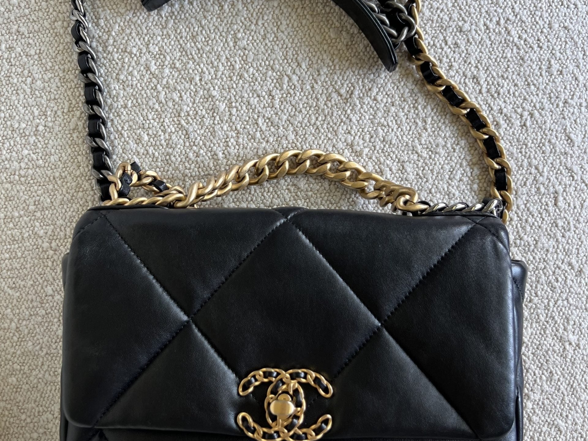CHANEL Handbag 22C Black Lambskin Quilted 19 Flap Small MHW - Redeluxe