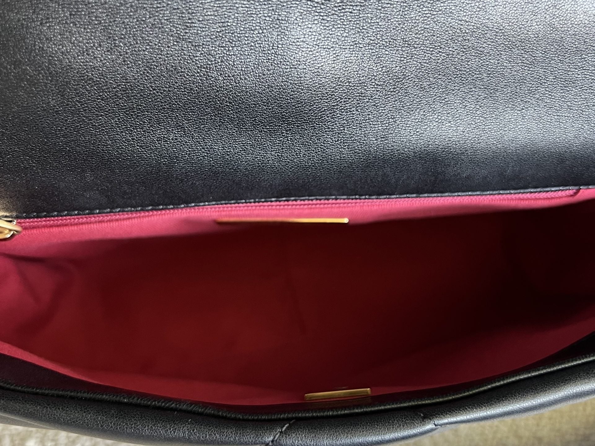 CHANEL Handbag 22C Black Lambskin Quilted 19 Flap Small MHW - Redeluxe