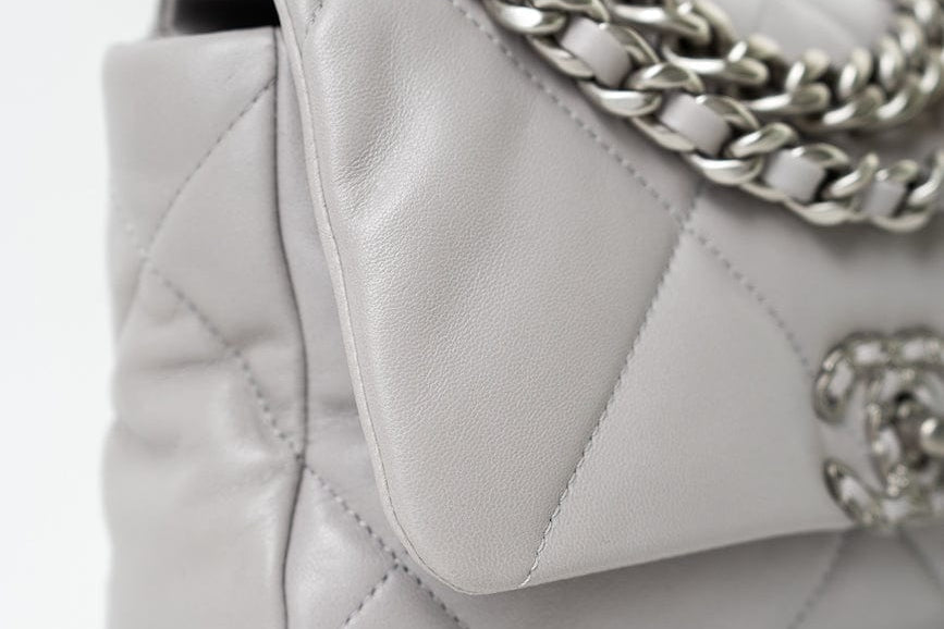 CHANEL Handbag 22C Light Grey Lambskin Quilted 19 Flap Small - Redeluxe