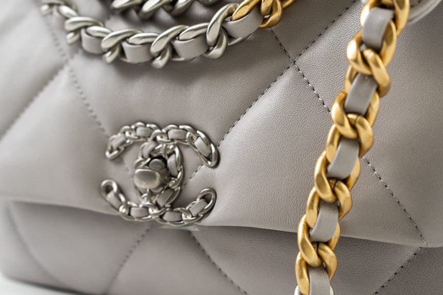 CHANEL Handbag 22C Light Grey Lambskin Quilted 19 Flap Small - Redeluxe