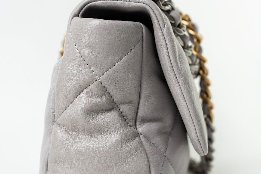 CHANEL Handbag 22C Light Grey Lambskin Quilted 19 Flap Small - Redeluxe