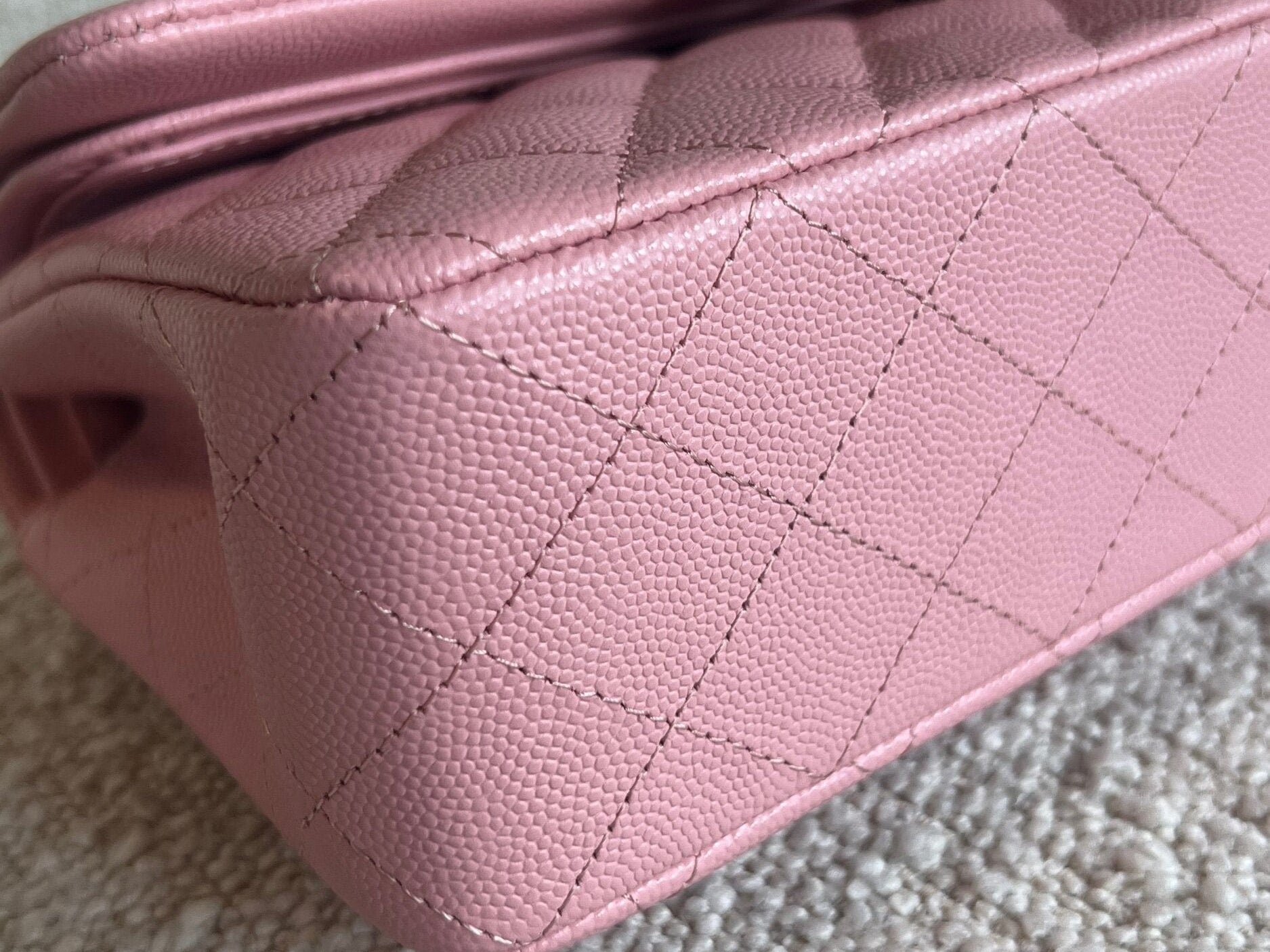 CHANEL Handbag 22C Sakura Pink Caviar Quilted Classic Flap Small LGHW - Redeluxe